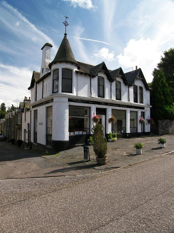 The Merryburn - Rooms And Courtyard Studios Dunkeld Rum bild