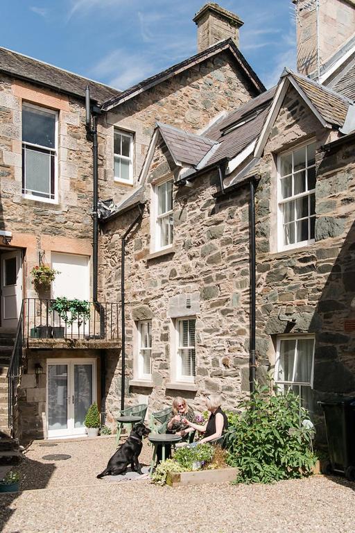 The Merryburn - Rooms And Courtyard Studios Dunkeld Exteriör bild