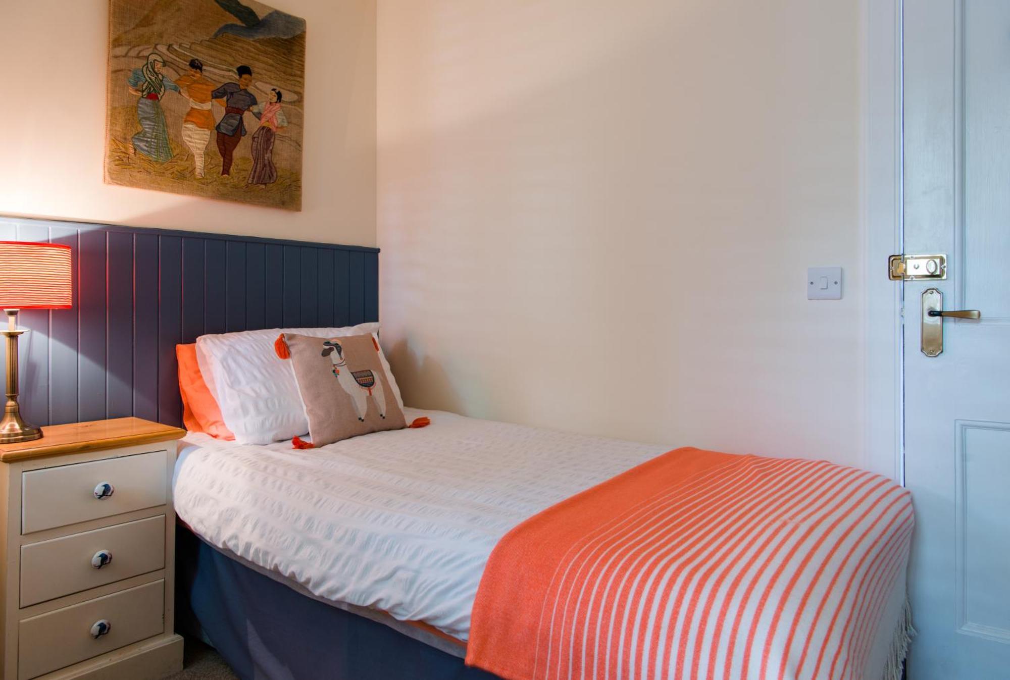 The Merryburn - Rooms And Courtyard Studios Dunkeld Exteriör bild