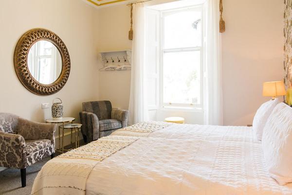 The Merryburn - Rooms And Courtyard Studios Dunkeld Exteriör bild